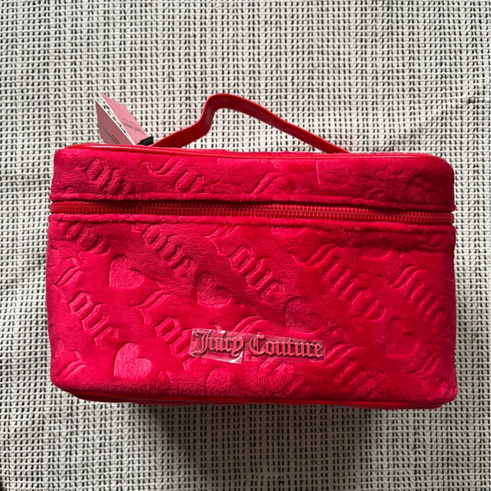 NWT Juicy Couture Fuchsia Cosmetic Make Up Travel Bag